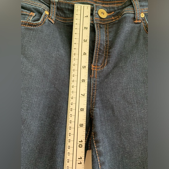 INC Women's Size 8 Dark Wash Mid Rise Regular Fit Crop Denim Skinny Jeans - Picture 16 of 16